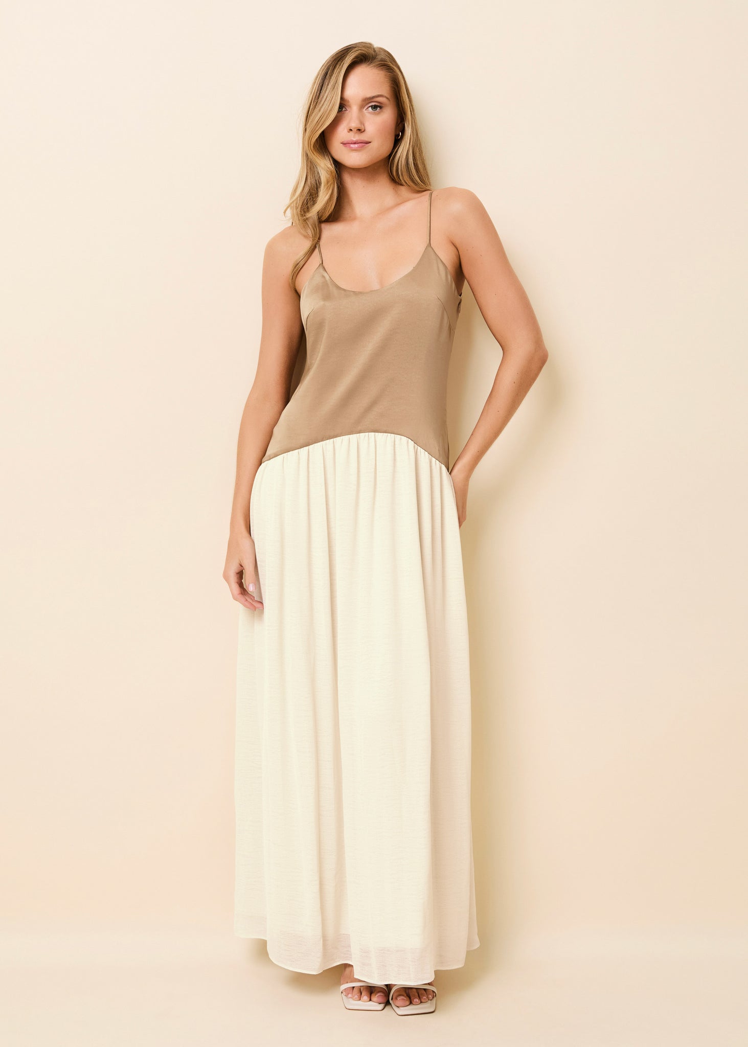 Talulla Dress Camel / Brule - Solid & Striped