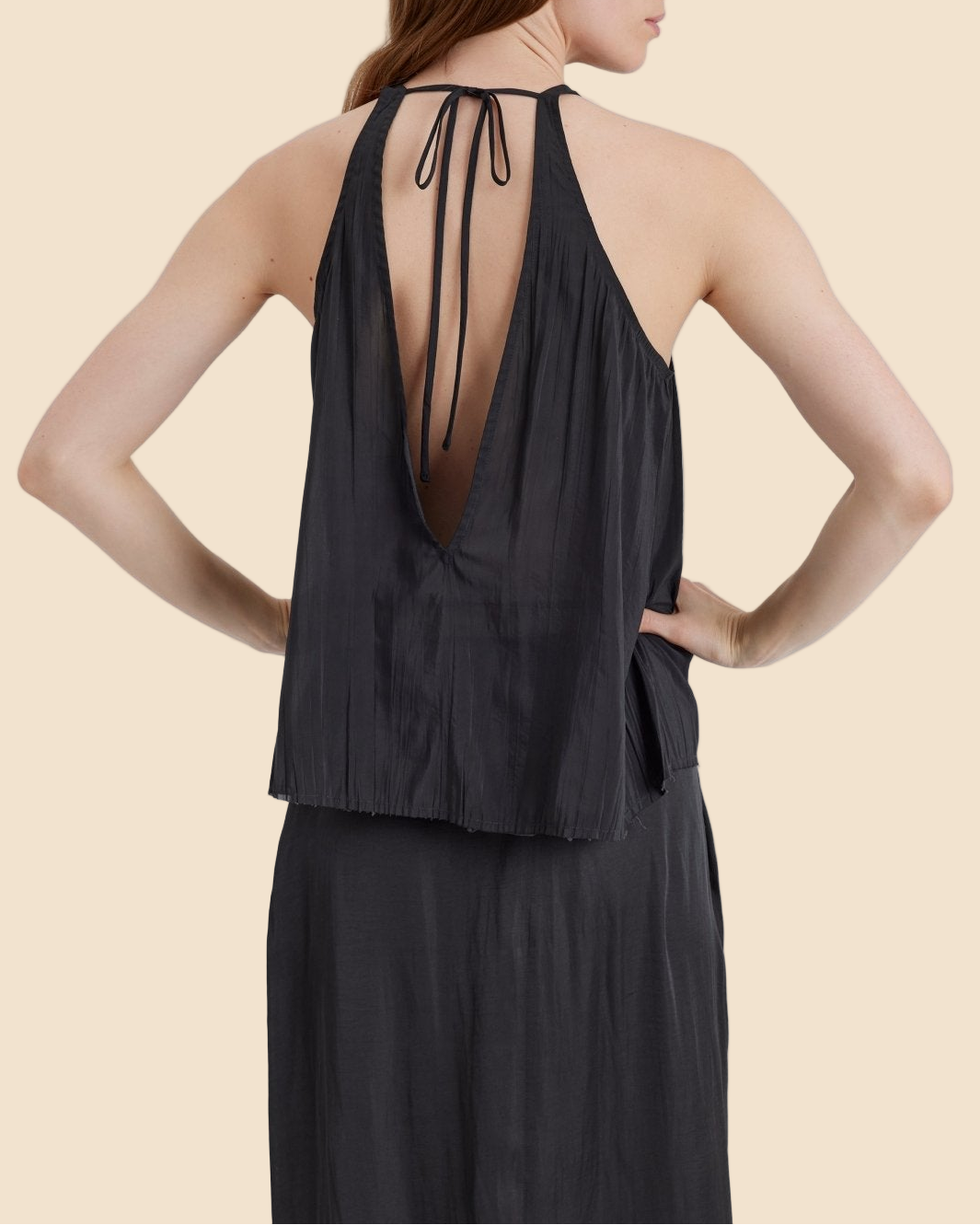 Milly Sleeveless Tie Neck Top Noir