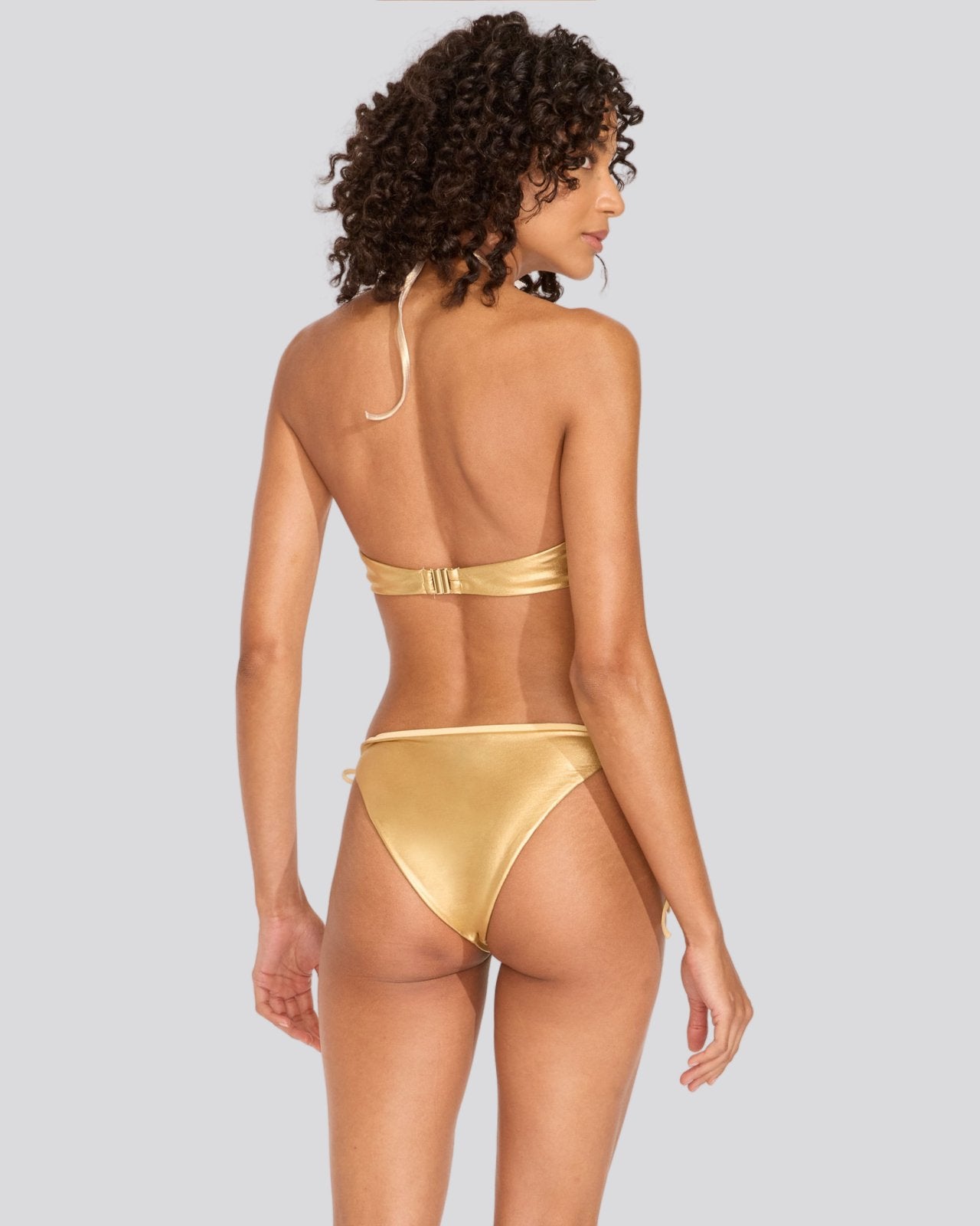 The Pia Bikini Top - Solid & Striped