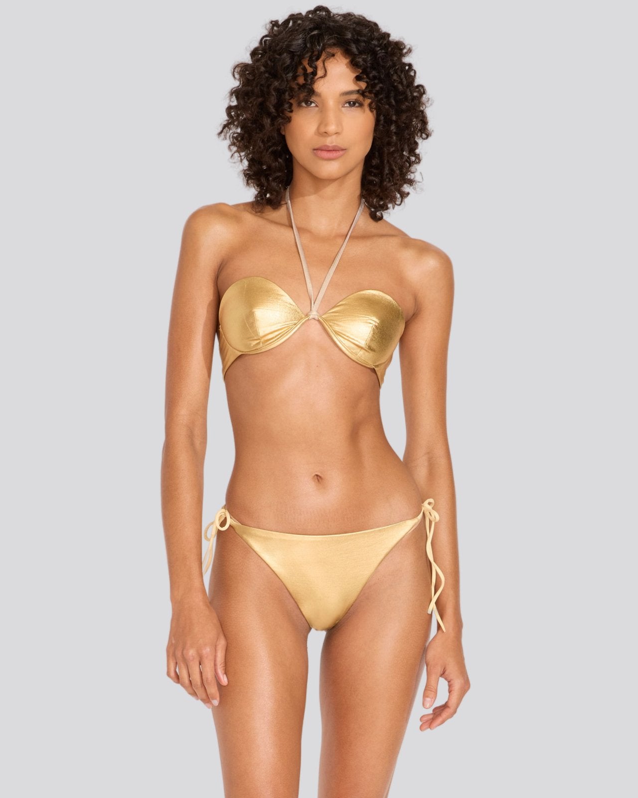 The Pia Bikini Top - Solid & Striped